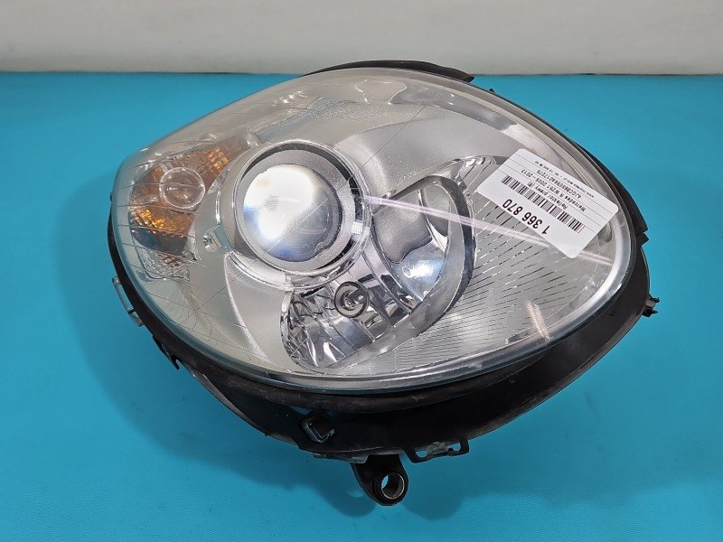 Reflektor prawy lampa przód Mercedes W251 EUROPA