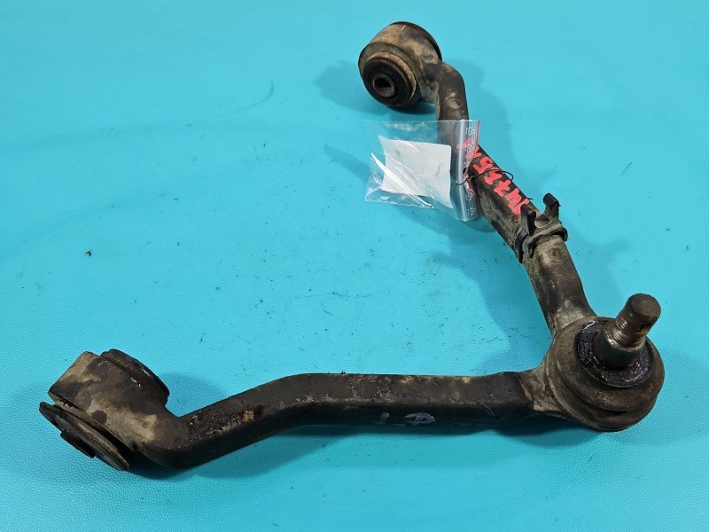 Wahacz przód lewy Ssangyong Rexton I przedni