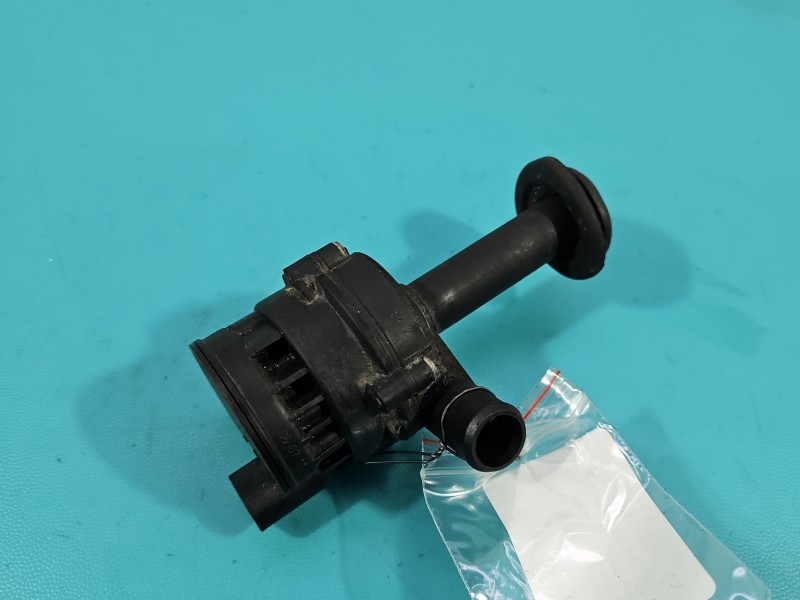 Pompka obiegu wody pompa Mercedes W221 3.5 V6