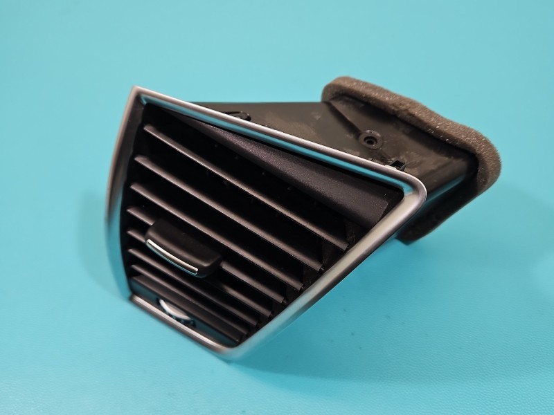 Kratka nawiewu AUDI Q5 08- 8R1820901 EUROPA
