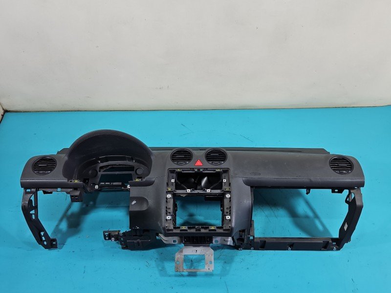 Deska rozdzielcza konsola kokpit Vw Caddy III 2K eu Deska rozdzielcza konsola kokpit Vw Caddy III 2K eu