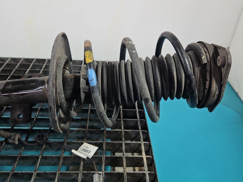 Sprężyna przód przednia Peugeot 3008 II 2.0 hdi