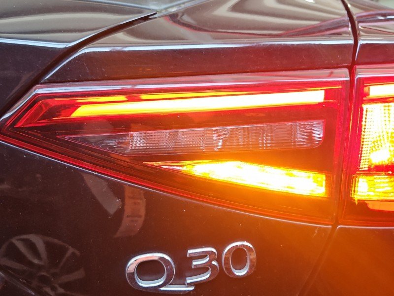 Lampa tył prawa Infiniti Q30 HB