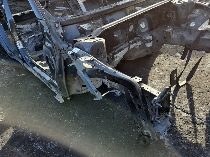 Podłużnica prawa fartuch Ford Focus Mk4