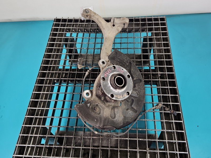 Zwrotnica prawa piasta przód 1.8 T 20V (BFB) Audi A4 B7