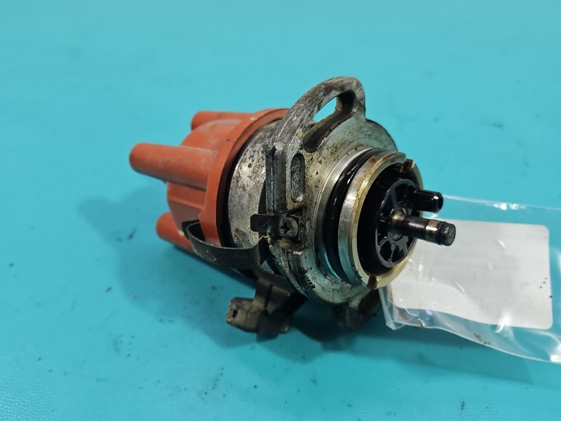 Aparat zapłonowy Skoda Felicia 0237521063 1.6 wiel