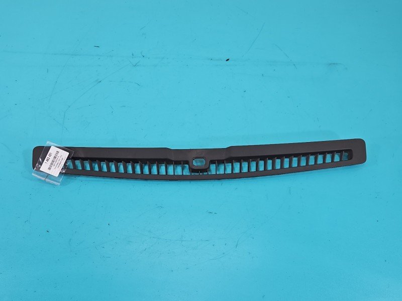 Osłona ZAŚLEPKA PLASTIK Ford Mustang V 04-14 AR33-63046B62-A Osłona ZAŚLEPKA PLASTIK Ford Mustang V 04-14 AR33-63046B62-A