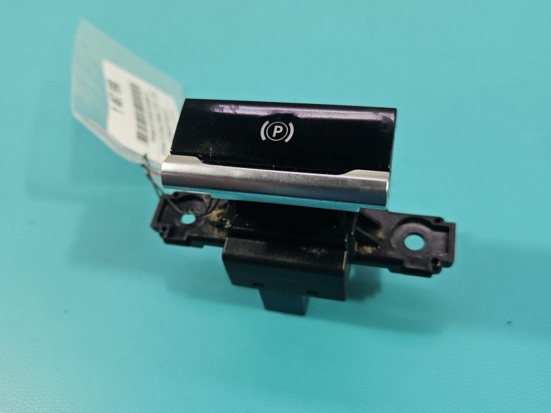 Przełącznik hamulca ręcznego Citroen C4 Grand Picasso II 13-22 96781160 Przełącznik hamulca ręcznego Citroen C4 Grand Picasso II 13-22 96781160
