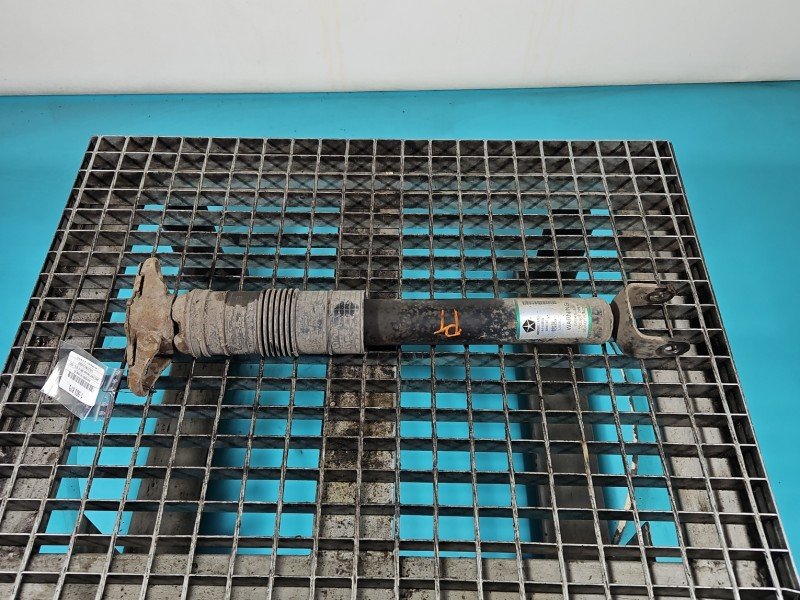 Amortyzator tył prawy Jeep Grand Cherokee IV WK2 tylny Amortyzator tył prawy Jeep Grand Cherokee IV WK2 tylny