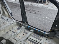 Próg lewy SŁUPEK ŚRODKOWY B Peugeot 3008 II 16-23 HB 5d Ktvd