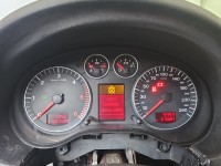 Licznik Audi A3 8P 8P0920930C 2.0 tdi EUROPA