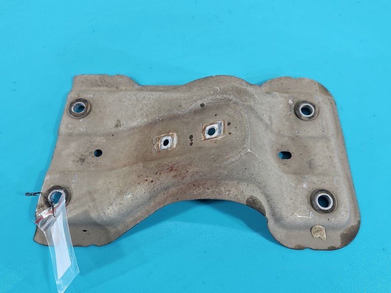 Mocowanie uchwyt Ford Kuga Mk1 08-13 Mocowanie uchwyt Ford Kuga Mk1 08-13