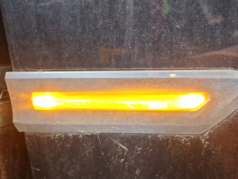 Kierunkowskaz przód prawy BMW F01 7203372