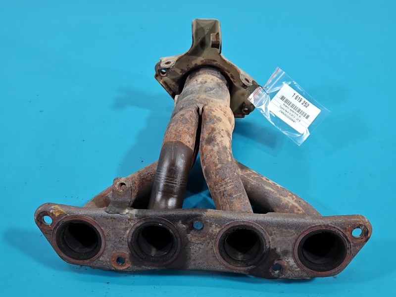 Kolektor wydechowy Toyota Rav4 IV 2.0 16V