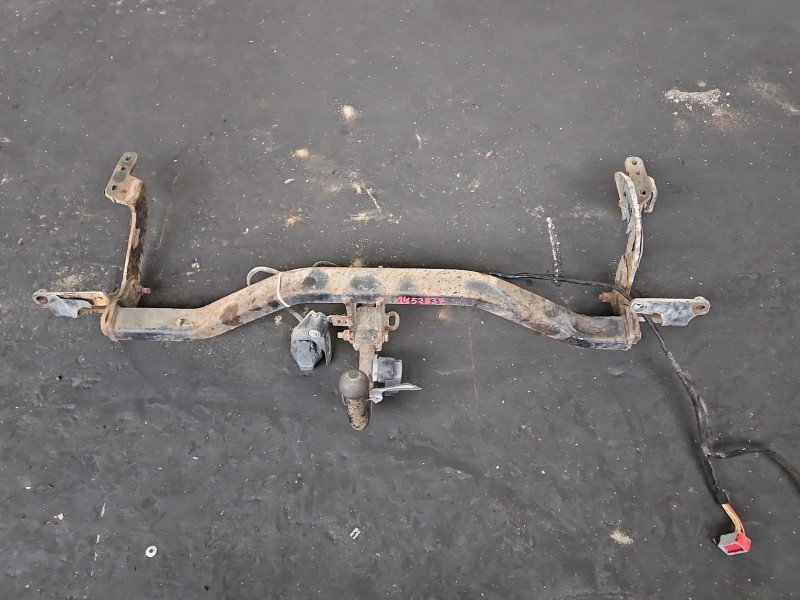 Hak holowniczy Citroen C4 Grand picasso I 06-13 Hak holowniczy Citroen C4 Grand picasso I 06-13