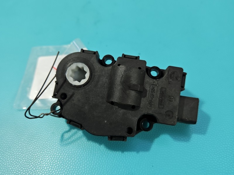 Silniczek nawiewu NAGRZEWNICY Mercedes Vito W447 14- 410475520 EUROPA