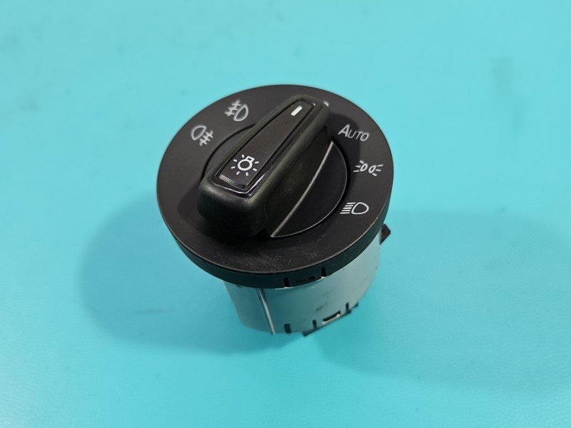 Przełącznik włącznik świateł Skoda Fabia III 5E0941431D