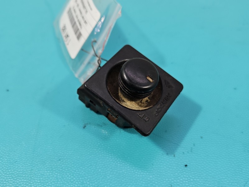 Przełącznik szyb Land rover Discovery I lusterek EU