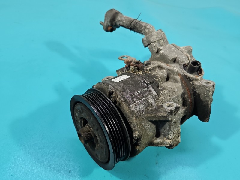 Sprężarka klimatyzacji kompresor Toyota Avensis II T25 2.0 D4D 447220-9752