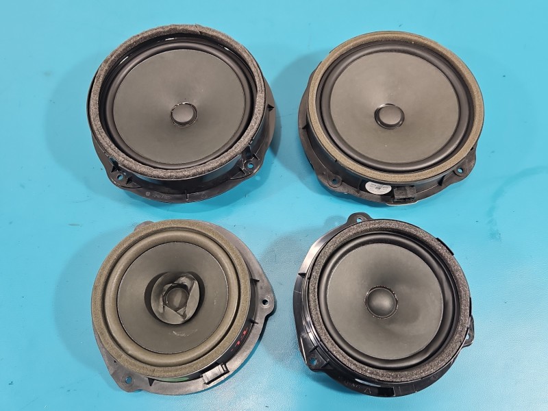 Głośniki komplet Formentor 20- 4K9035411A