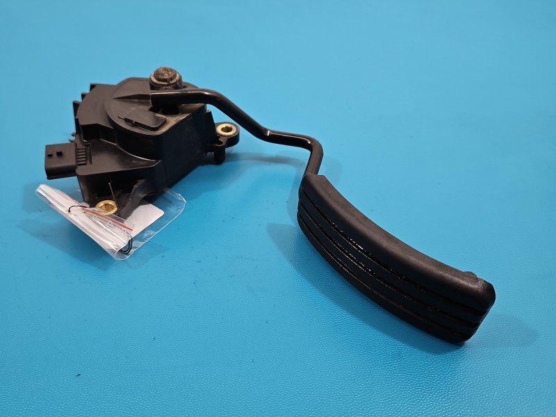 Pedał gazu potencjometr Renault Modus 8200139319 1.2 16V