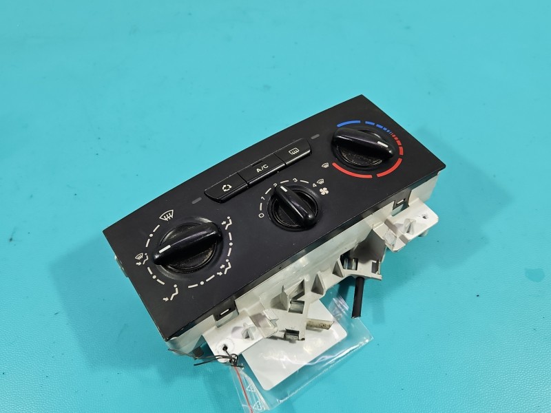 Konsola panel nawiewu Peugeot Expert II