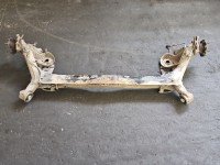 Tylna belka oś tył Honda Civic VIII UFO 1.8 16V (R18A2)