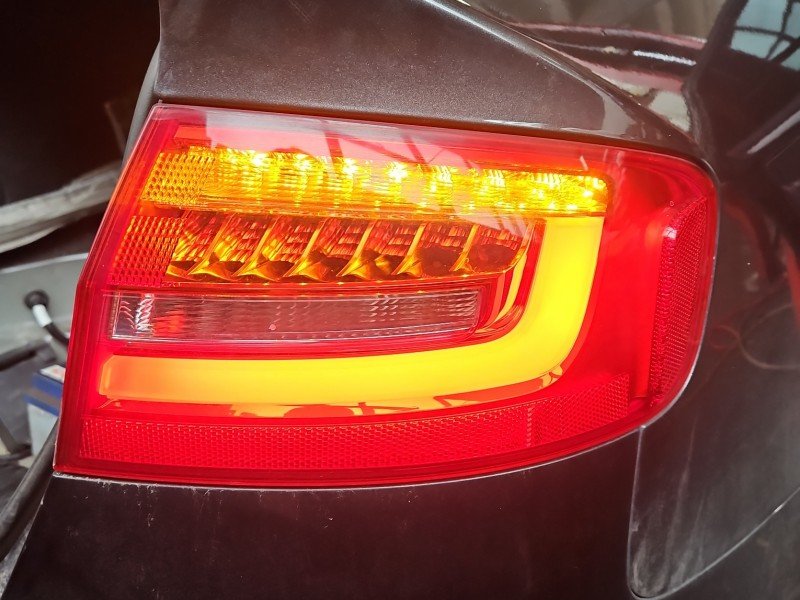 Lampa tył prawa AUDI A4 B8 sedan Lampa tył prawa AUDI A4 B8 sedan