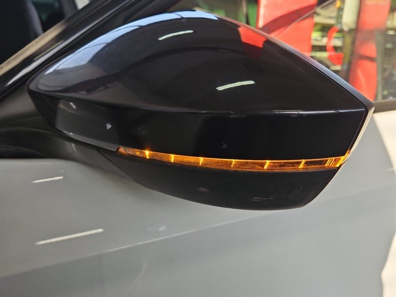 Lusterko lewe pin Skoda Superb III kombi biały LS9R 5d europa