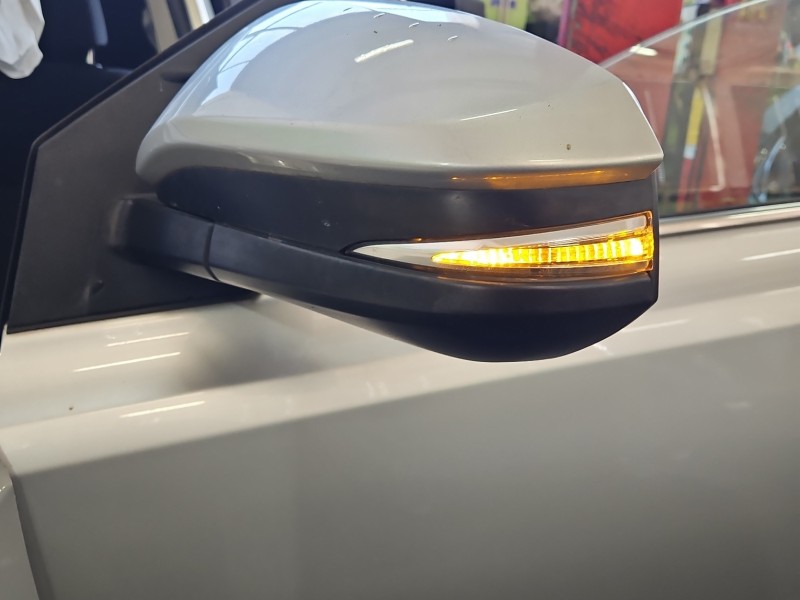 Lusterko lewe Toyota Rav4 IV europa