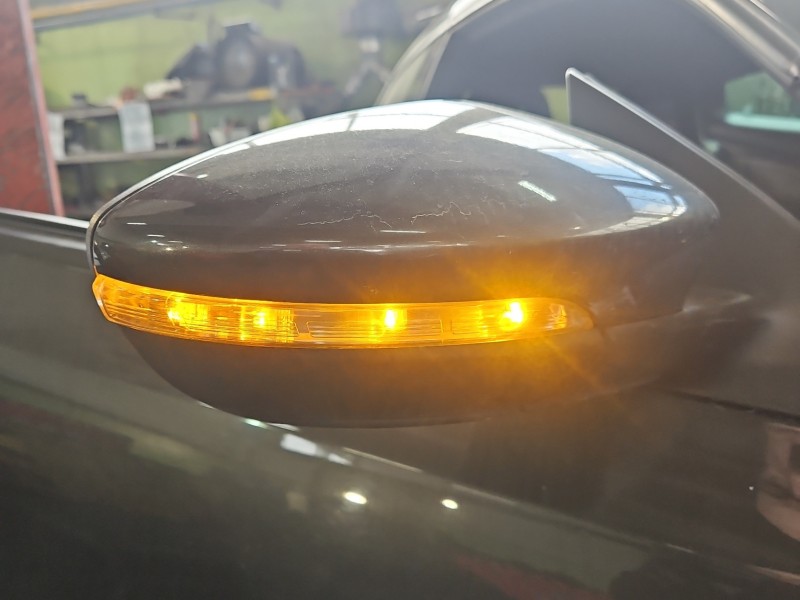 Lusterko prawe Vw Scirocco III 08- LR8X 08-14r /Europa /Lakier: LR8X / 6pin europa