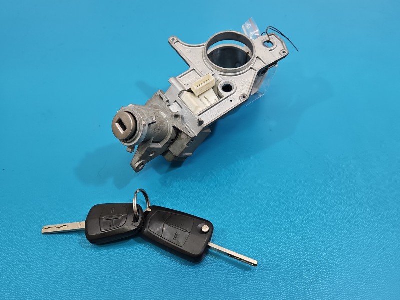 Stacyjka KLUCZYK WKŁADKA Opel Astra III H 2421430, 30415A225B