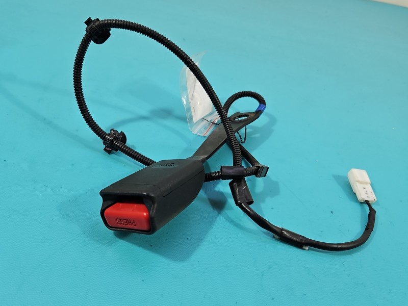 Pas bezpieczeństwa przód lewy kierowcy Toyota Yaris III EU