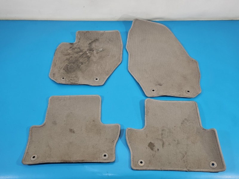 Dywaniki komplet Volvo XC60 I 08-