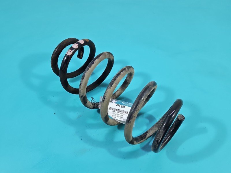 Sprężyna przód przednia AUDI Q5 08- 2.0 TFSI (CAEB)