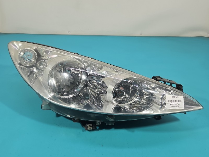 Reflektor prawy lampa przód Peugeot 308 I EUROPA