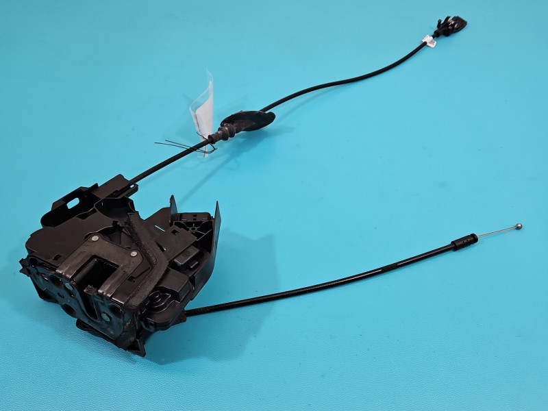 Zamek przód prawy 805023183R Renault Megane IV EUROPA 4pin