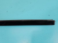 Listwa szyby czołowej lewa przedniej Mercedes E C207 A207 A2076900362