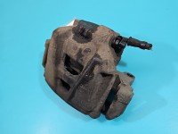 Zacisk przód prawy AUDI A4 B8 2.0 tdi CAG