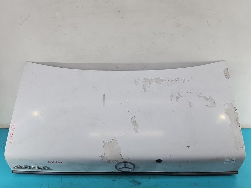 Klapa tył Mercedes 123 sedan 4d biały Klapa tył Mercedes 123 sedan 4d biały