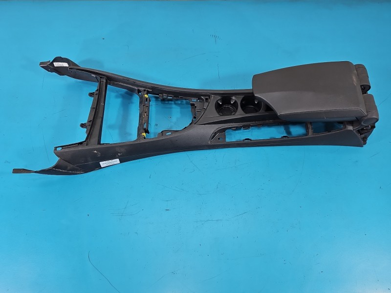 Podłokietnik TUNEL BMW E87 EUROPA