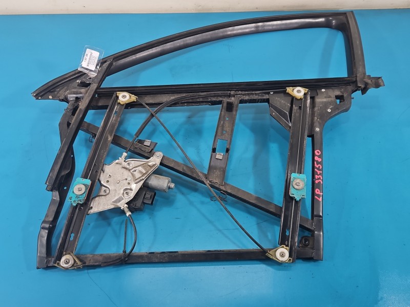 Podnośnik przód lewy SZYBY WINDA Audi A6 C5 4B0837461 4d sedan