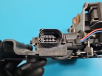 Zamek przód lewy Vw Passat B5 EUROPA Volkswagen, 8 PIN