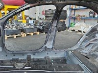 Próg prawy SŁUPEK ŚRODKOWY B Mercedes W205 sedan 4d czarny 197