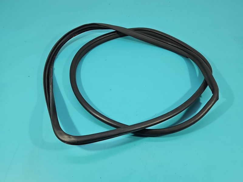 Uszczelka drzwi tył prawa INFINITI QX50