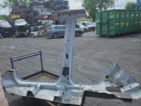 Próg prawy SŁUPEK ŚRODKOWY B Land rover Discovery Sport 14- L550 HB 5d biały LRC867 Exterior Paint - Fuji White