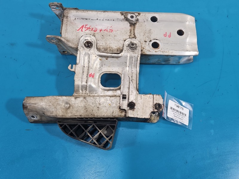 Wzmocnienie zderzaka przód belka bmw F30 Producent części: BMW, STREFA ZGNIOTU PRZÓD PRAWA przednie 668