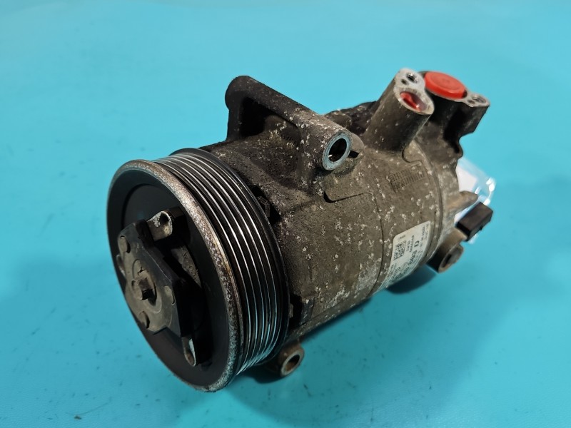 Sprężarka klimatyzacji kompresor Seat Leon III 12- 2.0 tdi 5Q0820803D