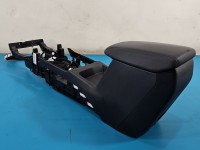 Podłokietnik TUNEL Ford Focus Mk4 EUROPA