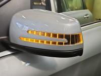 Lusterko lewe Mercedes W246 srebrny, malowana, elektryczny, Europejska, Kod lakieru: 761, Składane elektrycznie, martwe...